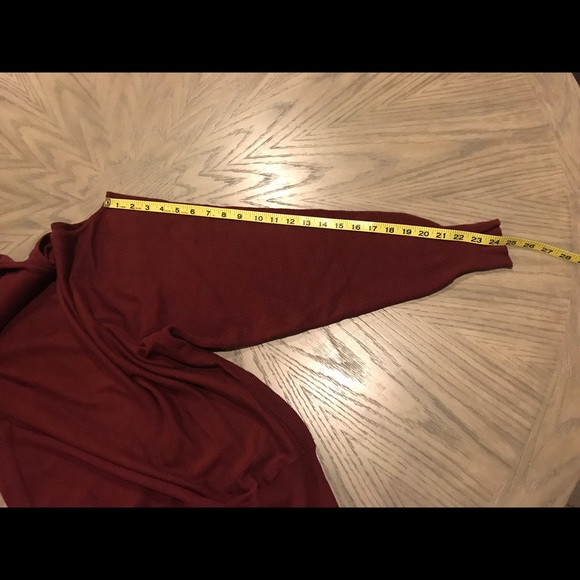 Off the shoulder oversized sweater - Picture 8 of 9